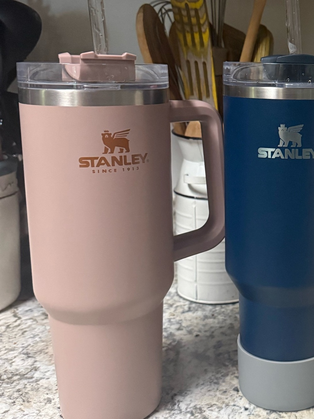 OG Stanley Adventure Quencher Travel Mug- Strawflower.